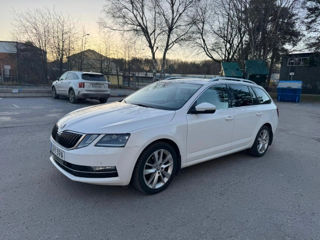 Skoda Octavia foto 2