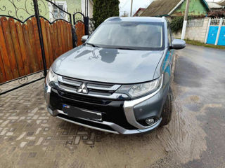 Mitsubishi Outlander foto 5