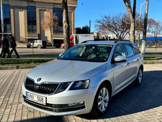 Skoda Octavia foto 3