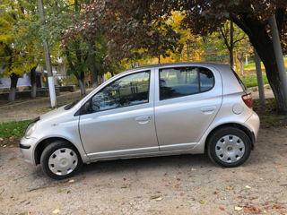 Toyota Yaris foto 2