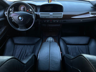 BMW 7 Series foto 15