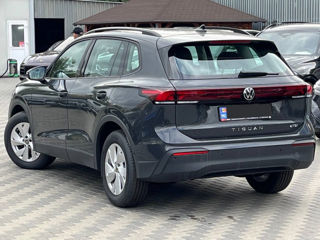 Volkswagen Tiguan foto 3