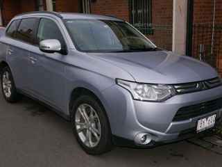 Piese Auto Mitsubishi Outlander, radiator, capota, bamper, faruri, aripa, caroserie, suspensie