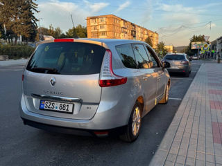 Renault Grand Scenic foto 8