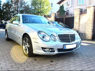 Mercedes E-Class foto 2