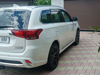 Mitsubishi Outlander foto 5