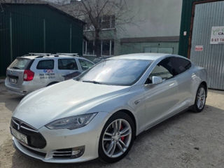Tesla Model S, 2016 г.