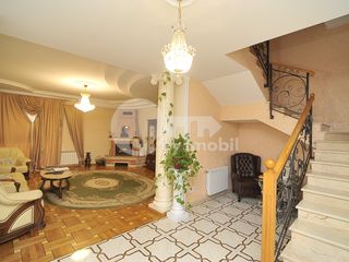 Casă, 3 nivele, 700 mp, Dumbrava, 290000 € ! foto 7