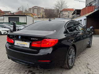 BMW 5 Series foto 4