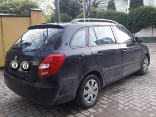 Skoda Fabia foto 2