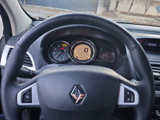 Renault Megane foto 4