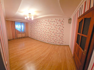 Apartament cu 3 camere, 80 m², Centru, Comrat foto 3