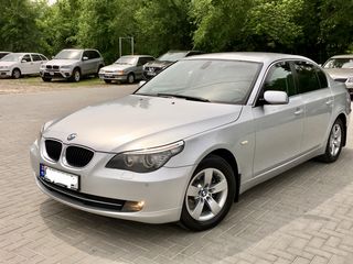 BMW 5 Series foto 5