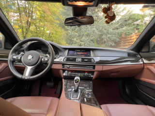 BMW 5 Series foto 5