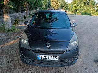 Renault Grand Scenic foto 1