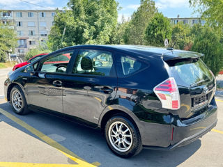 Toyota Prius + foto 3