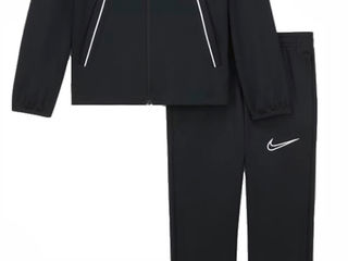 Prețuri noi costume sportive Nike foto 9