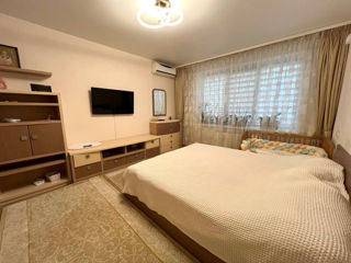 Apartament cu 2 camere, 74 m², Buiucani, Chișinău foto 8