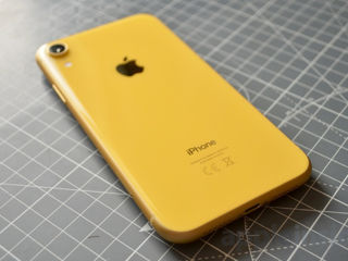 iPhone XR 64GB yellow