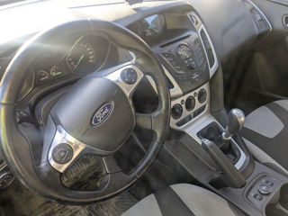 Ford Focus foto 8