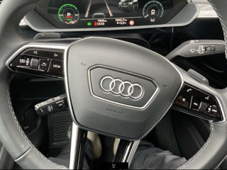 Audi Q8 foto 8