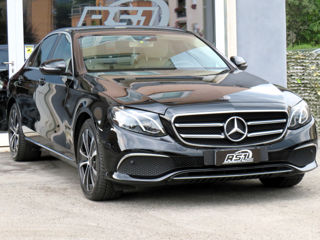 Mercedes E-Class foto 2