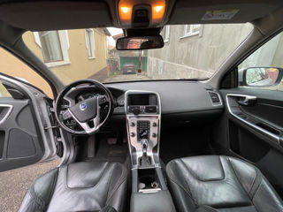 Volvo XC60 foto 8