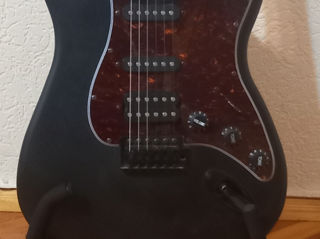 Vând chitară electrică Harley Benton stratocaster model standard