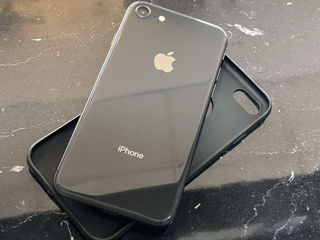 Apple iPhone 8 foto 2