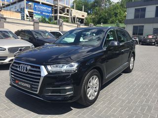 Audi Q7 foto 2