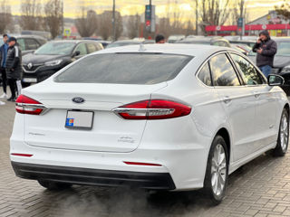 Ford Fusion foto 3