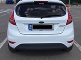 Ford Fiesta 5D foto 5