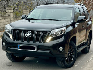 Toyota Land Cruiser Prado foto 2