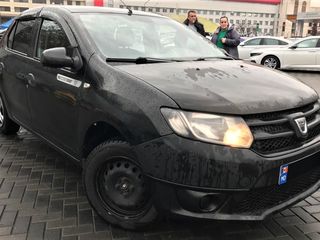 Dacia Logan foto 1