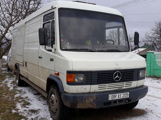 Mercedes 811 foto 10