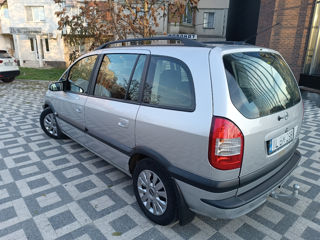 Opel Zafira foto 4