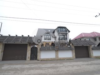 Casă cu 4 nivele, bazin, 10 camere, Dumbrava, 450 mp ! foto 10