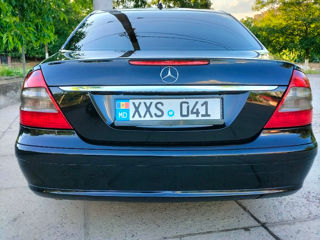 Mercedes E-Class foto 3