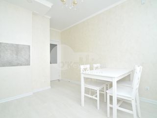 Apartament cu 2 camere, str. Valea Apelor, Codru, 39900 € ! foto 5