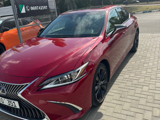 Lexus ES Series