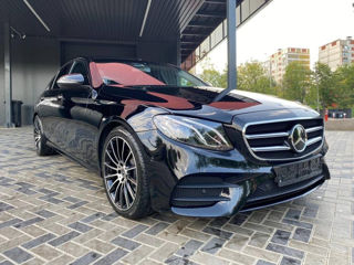 Mercedes E-Class foto 2