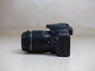 Canon Rebel SL1 (100D) (5000 de cadre) foto 4