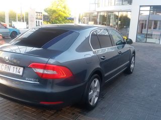 Skoda Superb foto 3