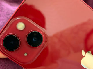 iPhone 13 (Product Red) 128GB foto 8