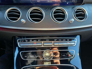 Mercedes E-Class фото 15