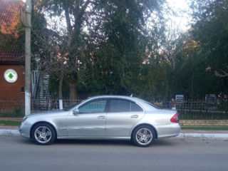 Mercedes E-Class foto 6