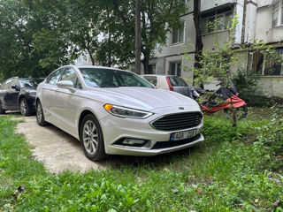 Ford Fusion foto 1