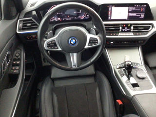 BMW 3 Series foto 5