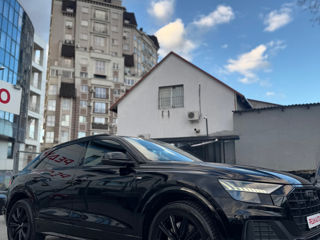 Audi Q8 foto 3