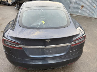 Tesla model S Dezmembrare !